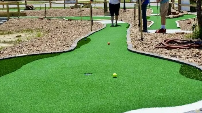 The Gulf Range Mini Golf