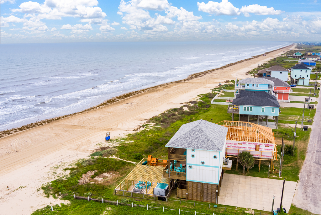 Crystal Beach vs. Port Aransas: Which Texas Beach Is Right for You?